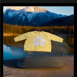 Gymboree Yellow Baby Sweater with White Flower Vtg 2003 Sz 6-12 mo. XC